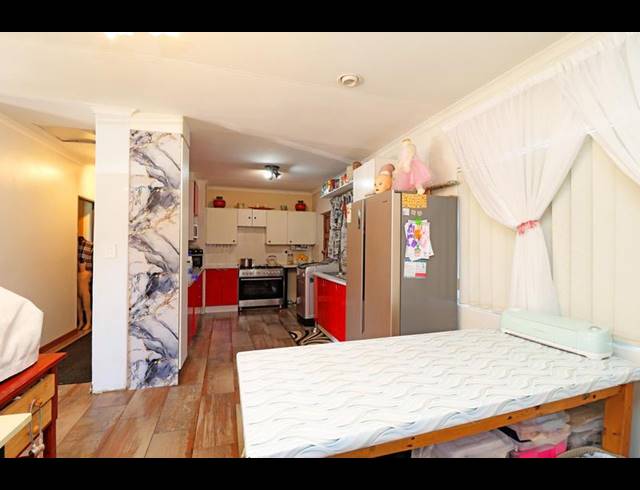 2 BEDROOM TOWNHOUSE FOR SALE IN ROODEKRANS
